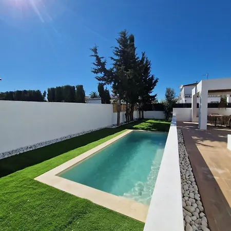 Apartment Estudio En Planta Baja, Con Piscina Comunitaria Empuriabrava